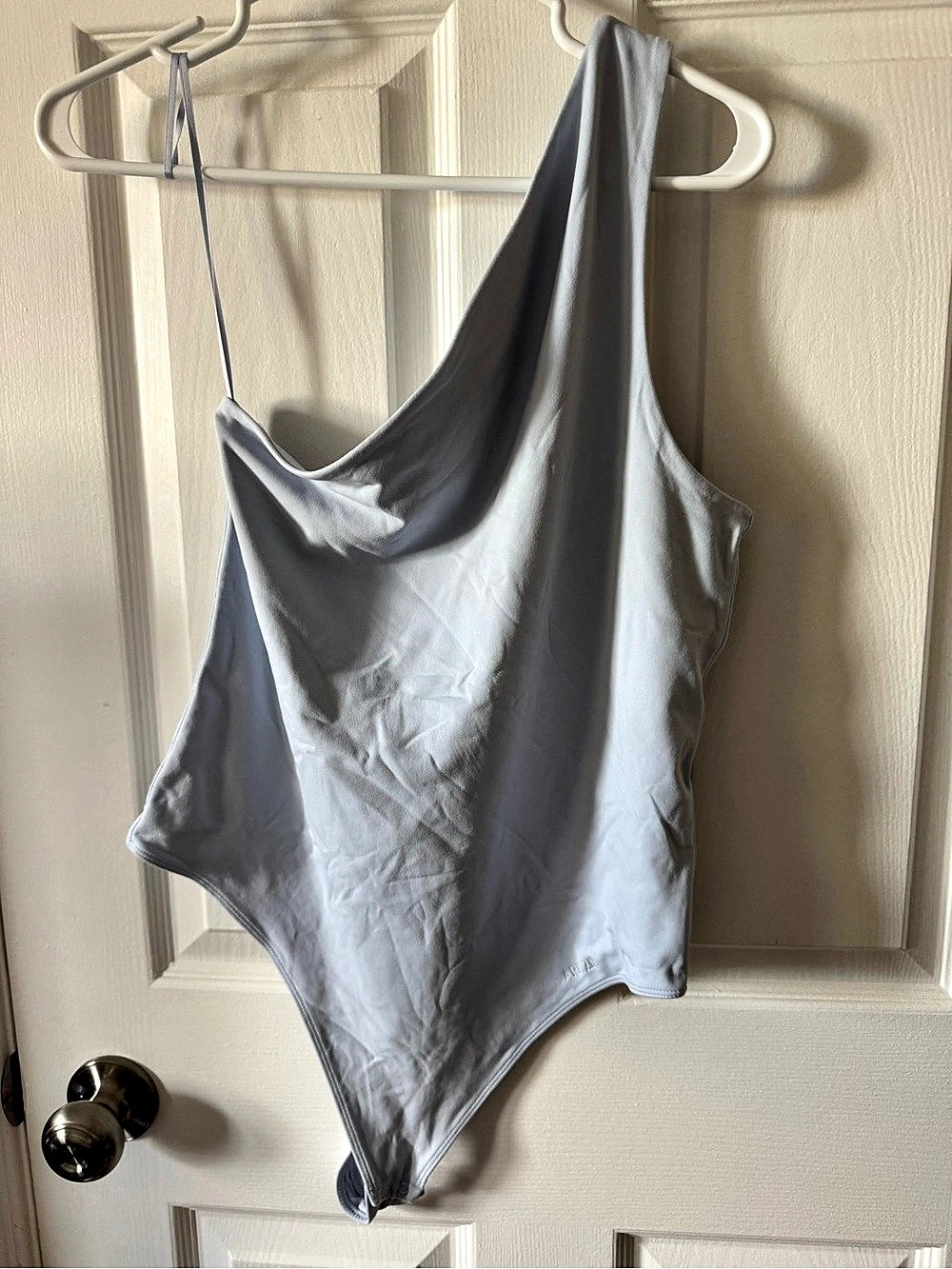 Aritzia Contour bodysuit in Blue Size XL Like New